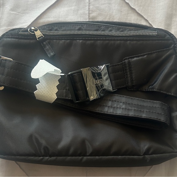 Lug NWT Double Back Belt Bag - Picture 2 of 4